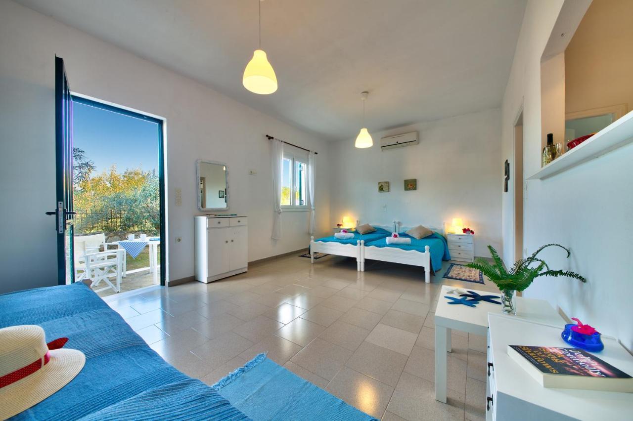 Theodora Apartments - Paxos Гайос Экстерьер фото