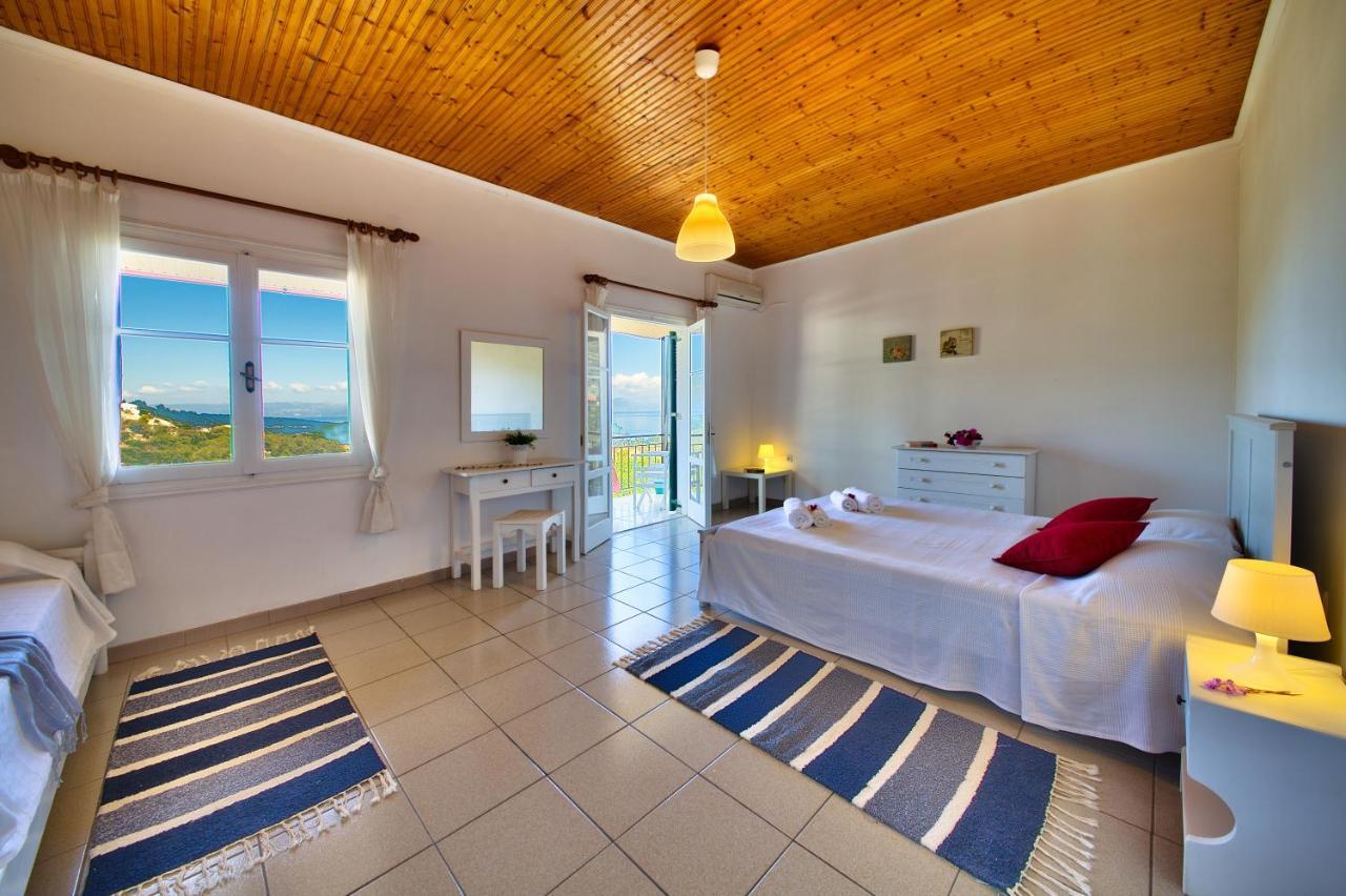 Theodora Apartments - Paxos Гайос Экстерьер фото